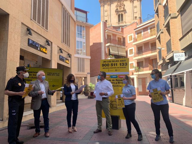 Limpieza Viaria y Policía Local refuerzan la vigilancia para evitar el depósito de muebles y enseres voluminosos en la vía pública - 4, Foto 4