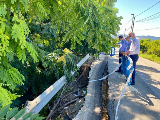 La dejadez de Mario Gómez obstaculiza la reparación del camino de Barreras y pone en riesgo la seguridad de los vecinos - 2, Foto 2