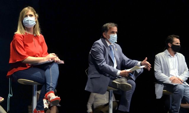 Los 76 centros sociales de mayores del municipio trasladan sus necesidades al Ayuntamiento en el primer encuentro ´Murcia se escribe con M de Mayores´ - 2, Foto 2