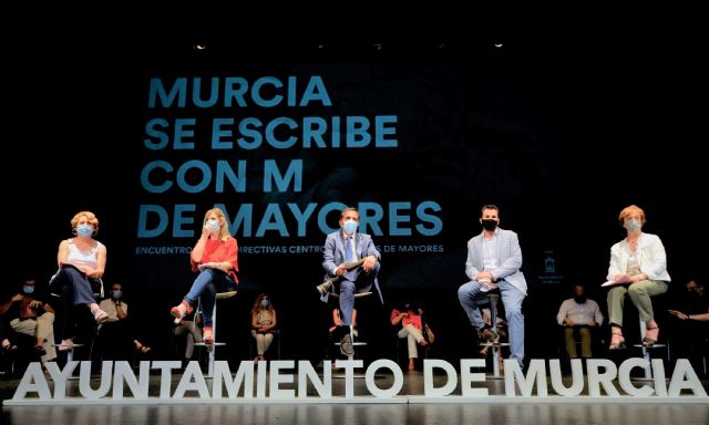 Los 76 centros sociales de mayores del municipio trasladan sus necesidades al Ayuntamiento en el primer encuentro ´Murcia se escribe con M de Mayores´ - 3, Foto 3