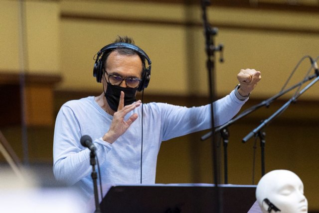 Alberto Iglesias graba la banda sonora de “Maixabel” de Icíar Bollaín junto a la Euskadiko Orkestra - 1, Foto 1