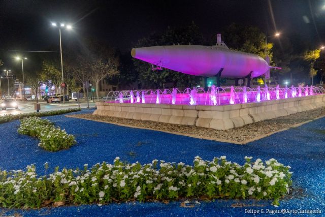 Este jueves se ilumina de morado la fuente del Submarino en apoyo a la lucha contra el Síndrome de Dravet - 1, Foto 1