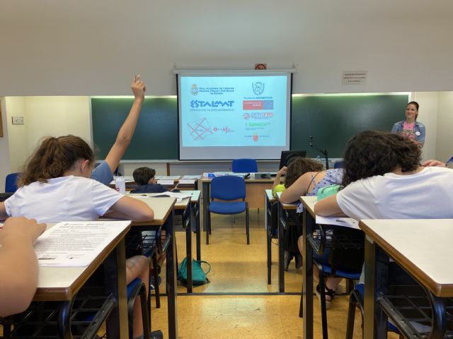 La Universidad de Murcia ficha a veinte escolares para potenciar su talento para las matemáticas - 2, Foto 2