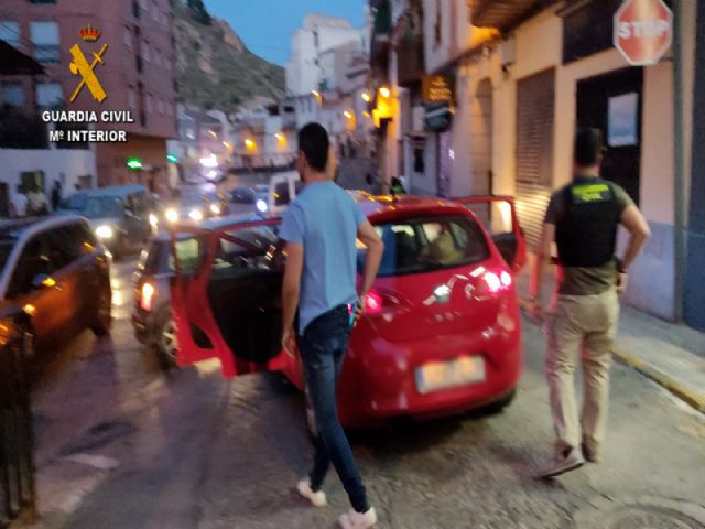 La Guardia Civil detiene en Abarán a un escurridizo delincuente con más de una decena de requisitorias en vigor - 2, Foto 2