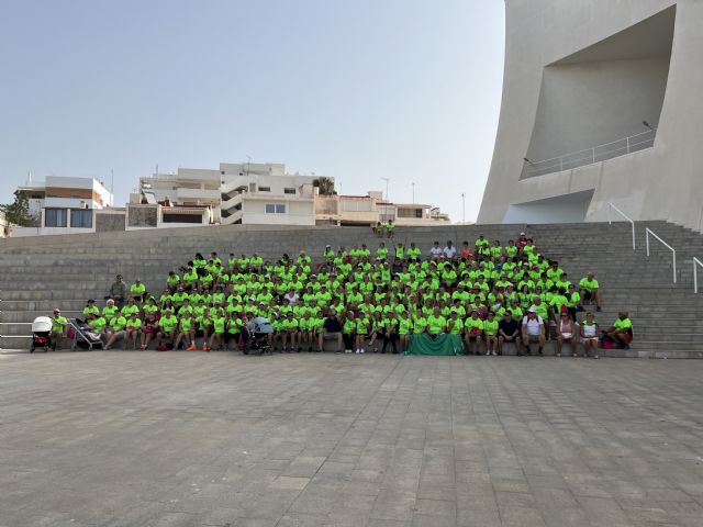 Una multitudinaria marcha verde recorre las calles contra el cáncer - 1, Foto 1