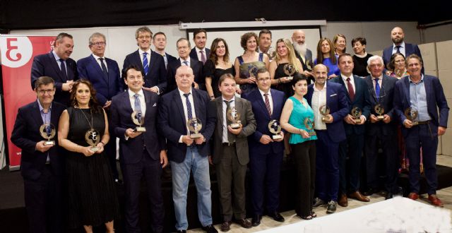 Los economistas entregan a AGRUPAL por su Centenario el Ecónomo Institucional - 1, Foto 1