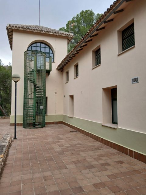 La Comunidad saca a licitación la gestión del albergue juvenil de El Valle como centro turístico y de actividades de tiempo libre - 1, Foto 1