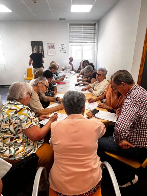 Un taller fomenta la estimulación cognitiva de 20 usuarios mayores del centro de salud de San Andrés de Murcia - 1, Foto 1