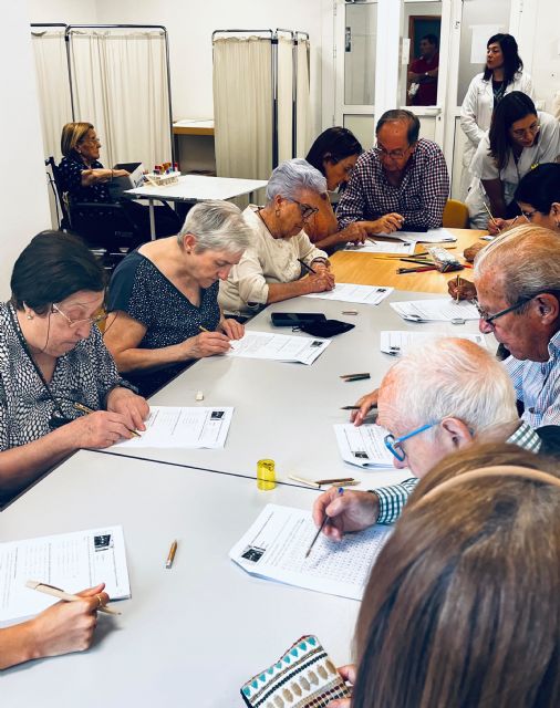 Un taller fomenta la estimulación cognitiva de 20 usuarios mayores del centro de salud de San Andrés de Murcia - 2, Foto 2