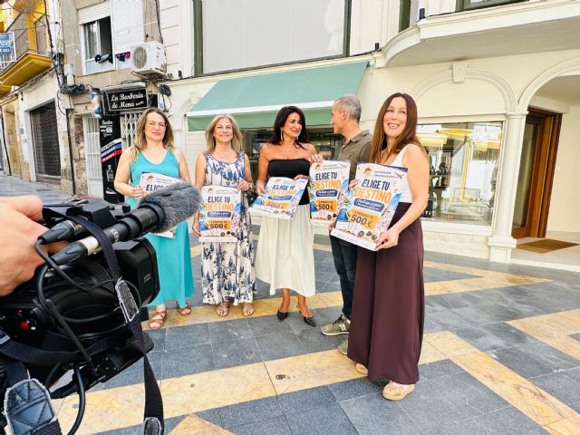 El Ayuntamiento de Lorca presenta la nueva campaña de la Unión Comarcal de Comerciantes Elige tu destino con 1.500 euros en bonos de viaje - 4, Foto 4