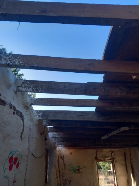 Denuncian la demolición ilegal y clandestina de la que fue la casa de balas de paja más antigua de la Península, en Sierra Espuña, Foto 4