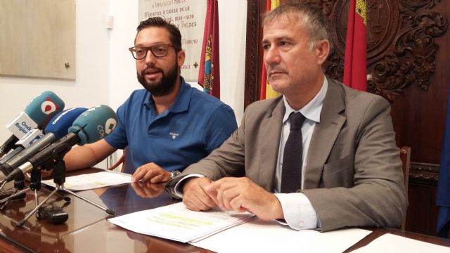 La Concejalía de Sociedad de la Información consigue recortar el gasto municipal anual en telefonía móvil en casi un 80% - 1, Foto 1