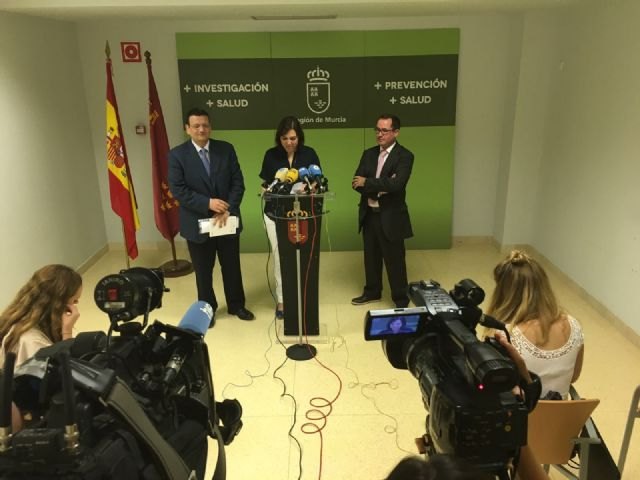 Profesionales del SMS desarrollan la ´Guía Clínica Práctica del Melanoma´, el cáncer de piel con mayor índice de mortalidad - 2, Foto 2