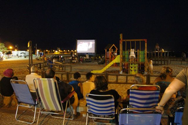 Cine en la orilla del mar - 1, Foto 1