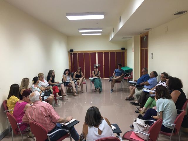 La concejala de Servicios Sociales e Inmigración se reúne con las asociaciones sociosanitarias que operan en el municipio de Torre Pacheco - 2, Foto 2