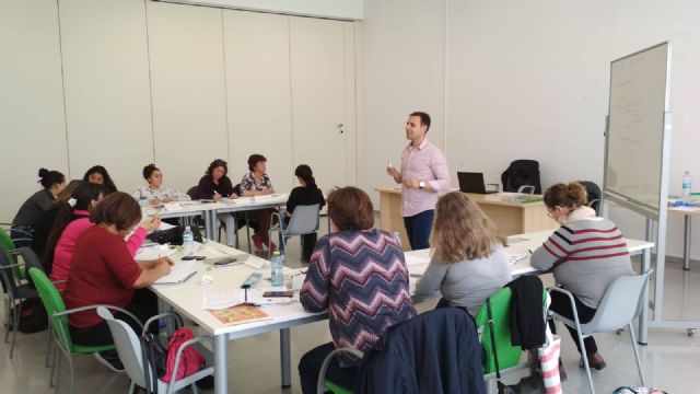 Cuatro mujeres encuentran empleo gracias a un curso impartido por el Ayuntamiento de Puerto Lumbreras - 1, Foto 1