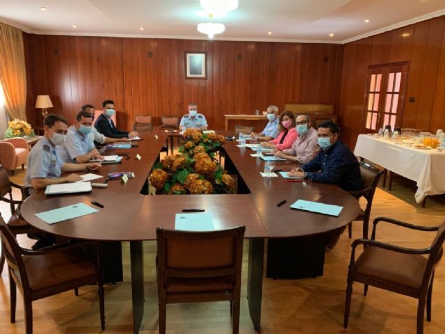 El alcalde José Miguel Luengo se reúne  con representantes del Ejército del Aire para avanzar en el proyecto San Javier, ciudad del Aire - 1, Foto 1