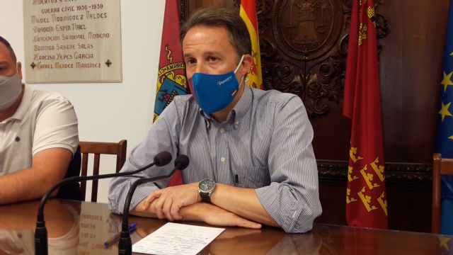 Fulgencio Gil reclama anular los recibos de agua y aplicar un factor corrector que suprima los importes disparados que se quieren cobrar a los lorquinos - 1, Foto 1