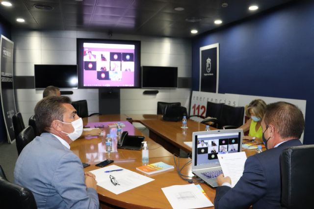 Reunión del consejero de Transparencia, Participación y Administración Pública con los responsables del Plan Copla de los municipios del litoral - 1, Foto 1