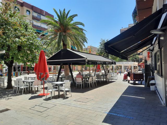 La hostelería de Alcantarilla mantiene ampliado el espacio que ocupan sus terrazas hasta el 30 de septiembre - 1, Foto 1