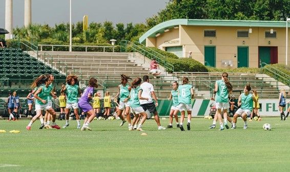 Playball, la agencia que apuesta por el fútbol base femenino - 1, Foto 1