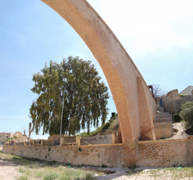 Declaran desierto el proceso de licitación para la restauración del Arco de las Ollerías y la Fuente de San Pedro al no concurrir ninguna empresa - 2, Foto 2