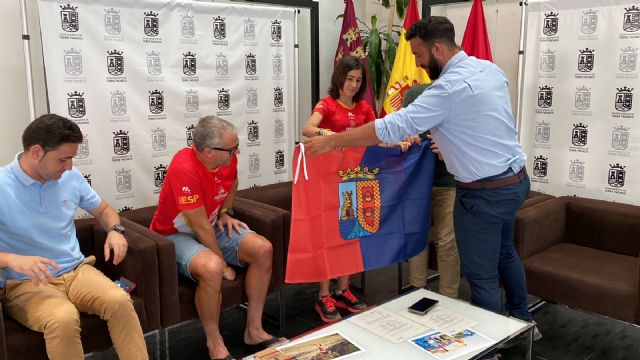 El alcalde de Torre Pacheco recibe a la deportistapachequera Tania Salamanca - 1, Foto 1