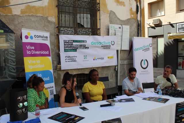 Solo 1 de cada 10 personas que sufren delitos de odio denuncia - 2, Foto 2