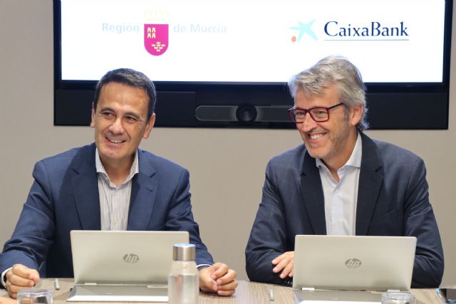 La Comunidad amplía la red de entidades bancarias del Aval Vivienda Joven con la incorporación de CaixaBank - 1, Foto 1
