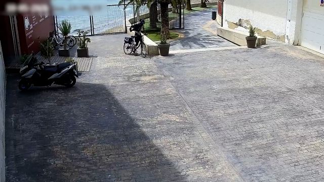 La Guardia Civil desarticula un grupo delictivo que sustraía bicicletas y patinetes eléctricos - 2, Foto 2