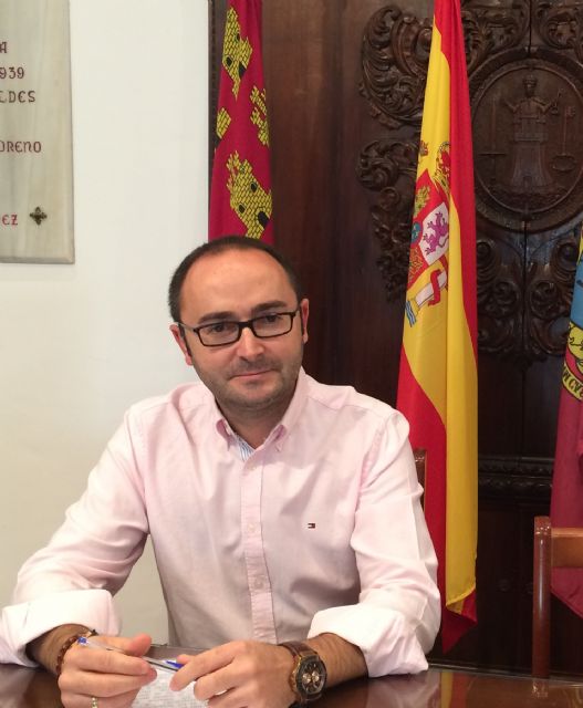 El PSOE denuncia que el Ayuntamiento sigue sin poner fecha a la firma del convenio con las bordadoras de Semana Santa - 1, Foto 1