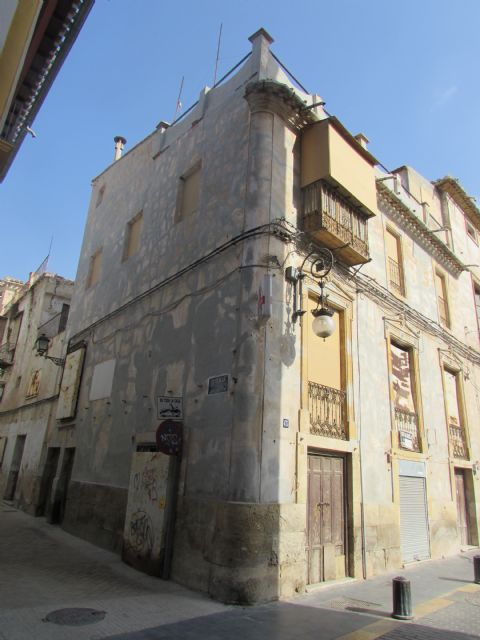 El Ayuntamiento realiza durante los meses estivales labores para impulsar el saneamiento y adecentamiento de edificaciones en el Casco Histórico de la ciudad - 1, Foto 1