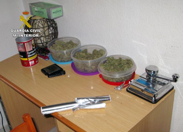 La Guardia Civil desmantela un punto de venta de drogas en Águilas - 1, Foto 1