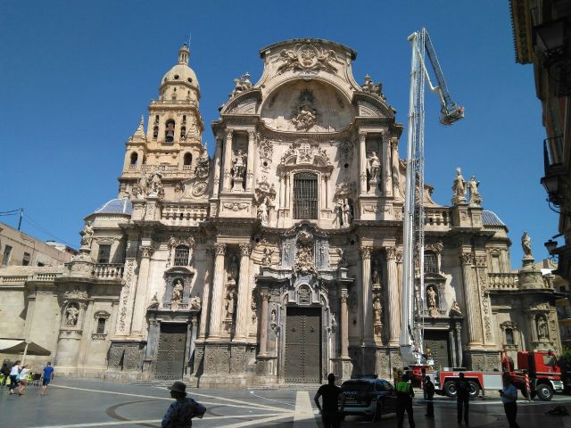 Huermur solicita a la consejería de cultura una inspección de todas las fachadas de la Catedral de Murcia - 1, Foto 1