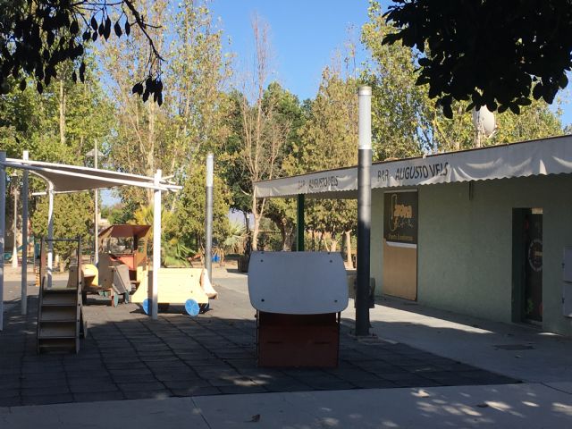 El PSOE exige que se restablezca el servicio de quiosco/cantina en el parque municipal Augusto Vels - 1, Foto 1