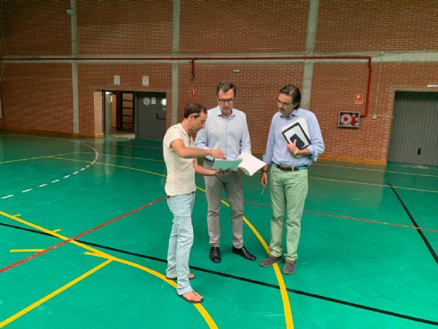 El Ayuntamiento finaliza la nueva cubierta del pabellón de Javalí Viejo-La Ñora e inicia el acondicionamiento del campo de fútbol - 1, Foto 1