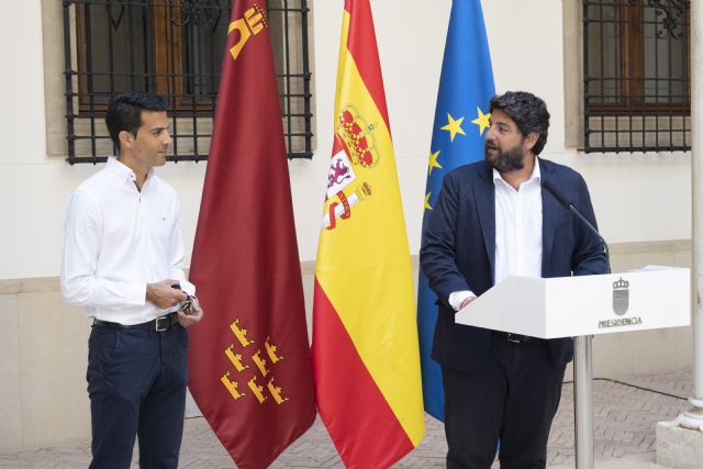 López Miras recibe a Miguel Ángel López por su oro y valora que los atletas de la Región son espejos para miles de ni&ntilde;os - 3, Foto 3
