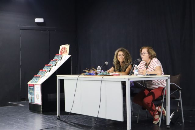 Amparo Trujillo Molina presenta sus dos novelas en San Pedro del Pinatar - 3, Foto 3