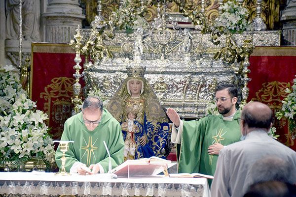 La Patrona de Sevilla y su Archidiócesis la Virgen de los Reyes, se despide de sus fieles hasta los cultos del próximo agosto - 1, Foto 1