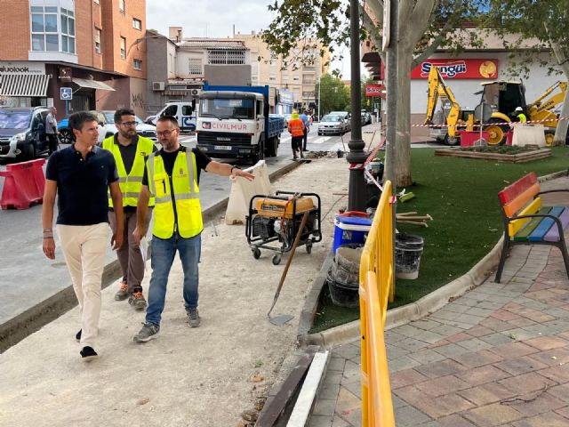 El Gobierno local de Molina de Segura mejora la seguridad peatonal en la avenida de Granada con una inversión de casi 200.000 euros - 1, Foto 1