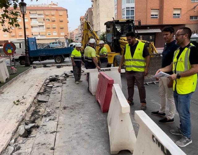 El Gobierno local de Molina de Segura mejora la seguridad peatonal en la avenida de Granada con una inversión de casi 200.000 euros - 2, Foto 2