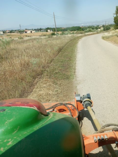 El Gobierno de Lorca realiza la mayor ejecución de desbroce de la historia en el municipio sumando cerca de 800 kilómetros de márgenes de carreteras y caminos - 2, Foto 2