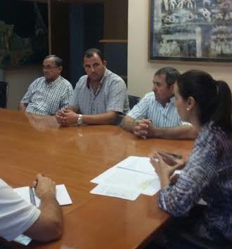 Councilman Livestock accompanies the ADS pigs, sheep and goats in his meeting with the general director of Planning, Foto 3
