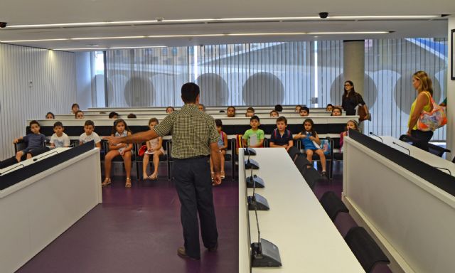 Los alumnos de 2° de Primaria del colegio Susarte conocen el Ayuntamiento - 1, Foto 1