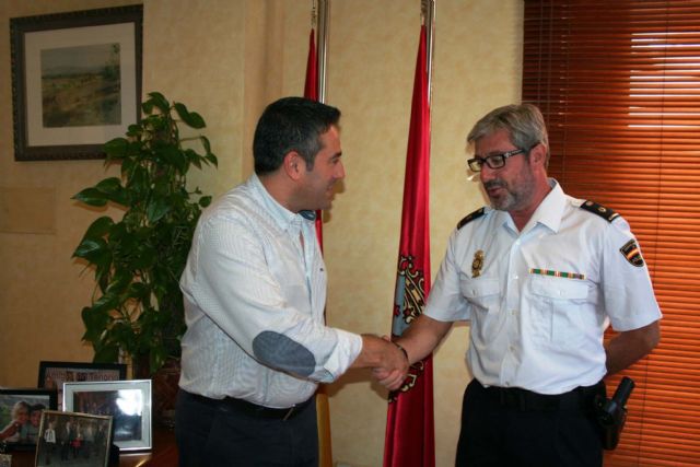 El Alcalde, Joaquín Buendía, recibe a nuevo Inspector Jefe de la Comisaría del Cuerpo Nacional de Policía en Alcantarilla - 1, Foto 1