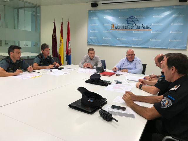 La Junta Técnica de Seguridad se reúne para estudiar la organización de labores preventivas y actuaciones en el municipio - 1, Foto 1