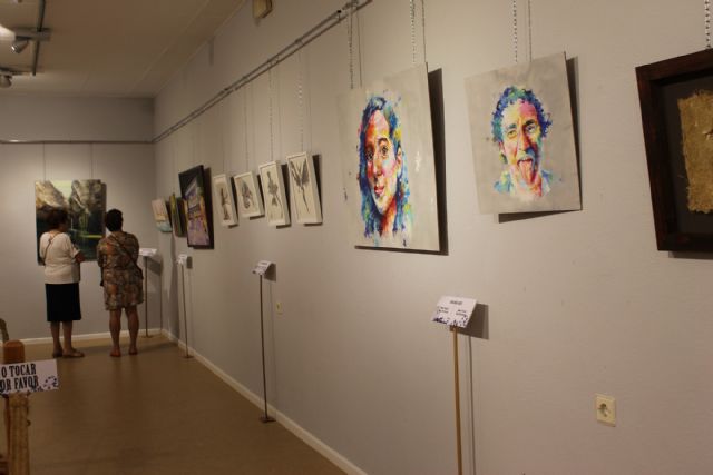 Artistas bulleros exponen sus obras en la Casa de Cultura durante las Fiestas Patronales - 1, Foto 1