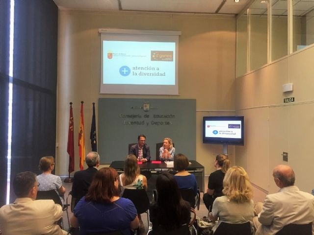 Educación firma un convenio con la asociación de enfermedades raras D´Genes para reforzar la atención a alumnado con estas patologías, Foto 3