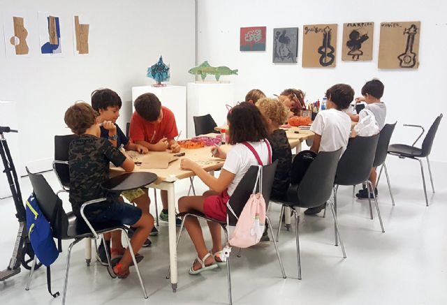El Centro Párraga programa actividades dirigidas al público infantil para desarrollar su talento y adentrar a sus participantes en el mundo del arte - 1, Foto 1