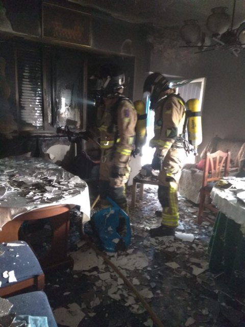 Herido en el incendio de una vivienda de Molina de Segura - 1, Foto 1